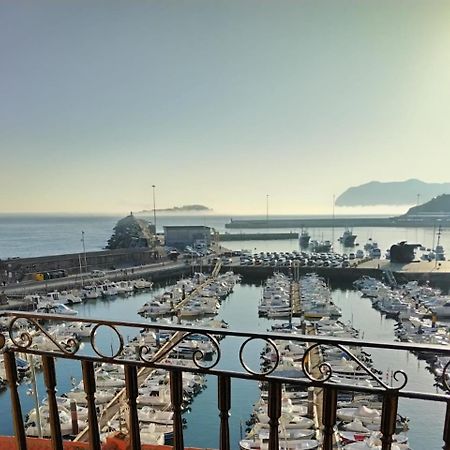 Precioso Loft En Bermeo Con Vistas Al Mar Apartment Bagian luar foto